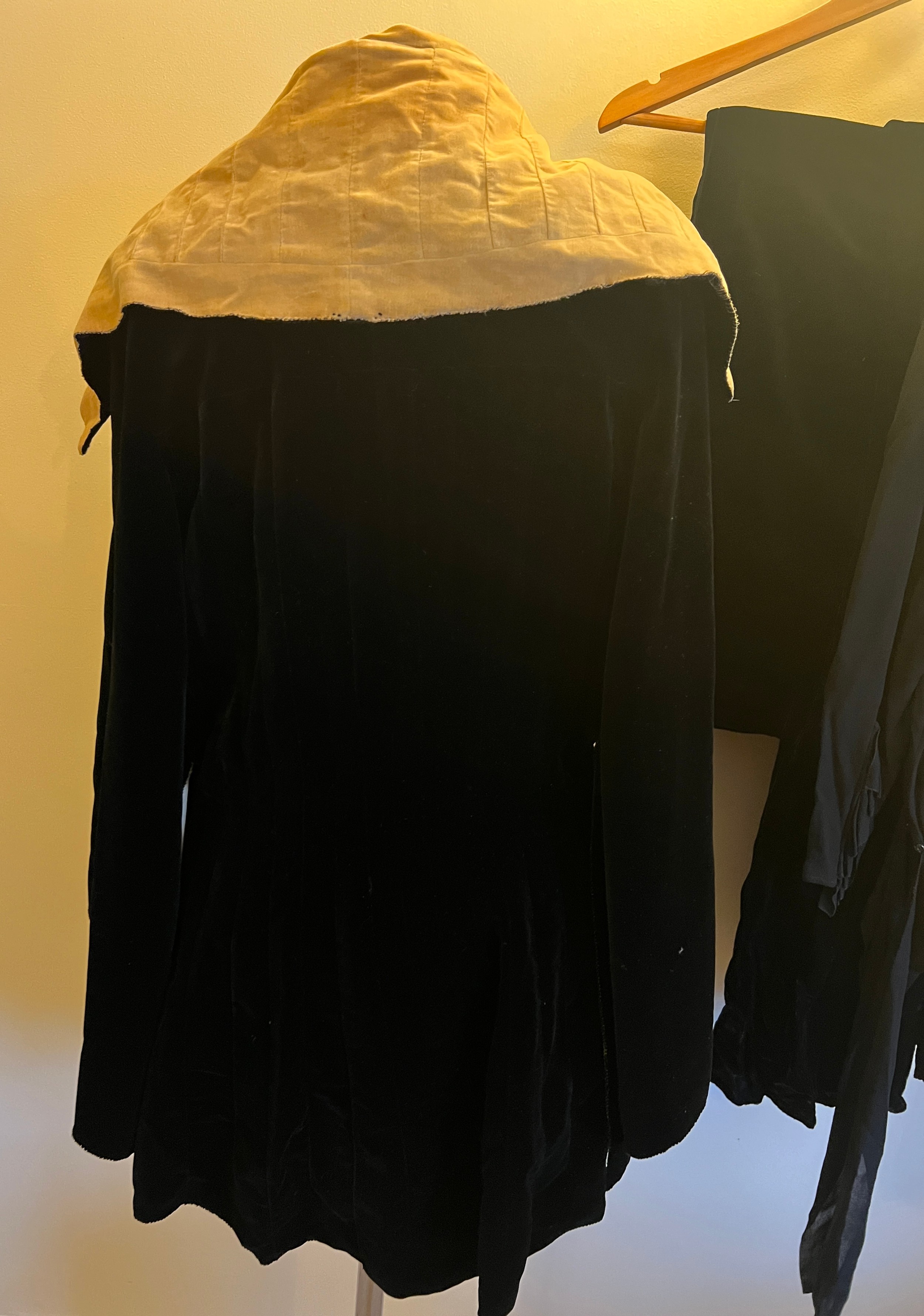 Costume to include early 20thC fitted black and cream velvet jacket with single button and wing - Image 12 of 15