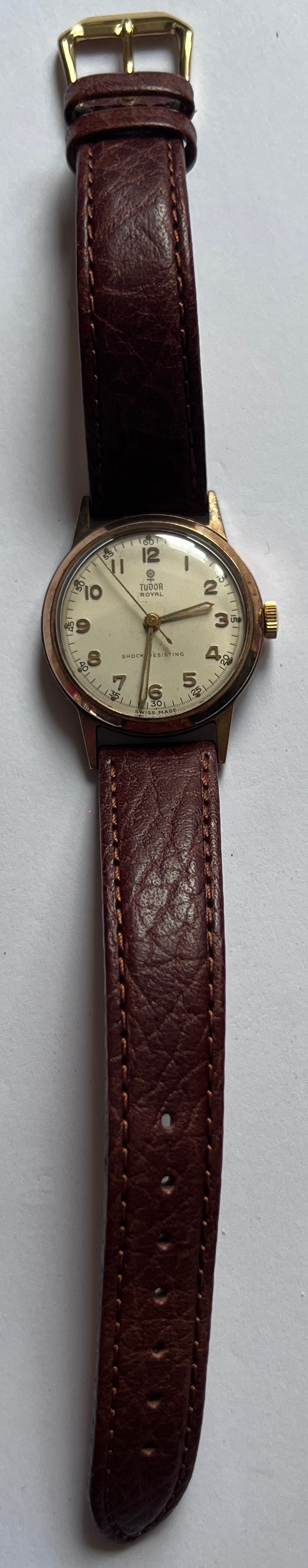 A 1950's Tudor Royal 9ct gold wristwatch on camel grain leather strap. Stamped to inner case - Image 2 of 8