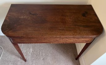 A well figured mahogany and inlaid tea table, C.1800. 91 x 45cm closed, 90cm open approx x 72cm h.