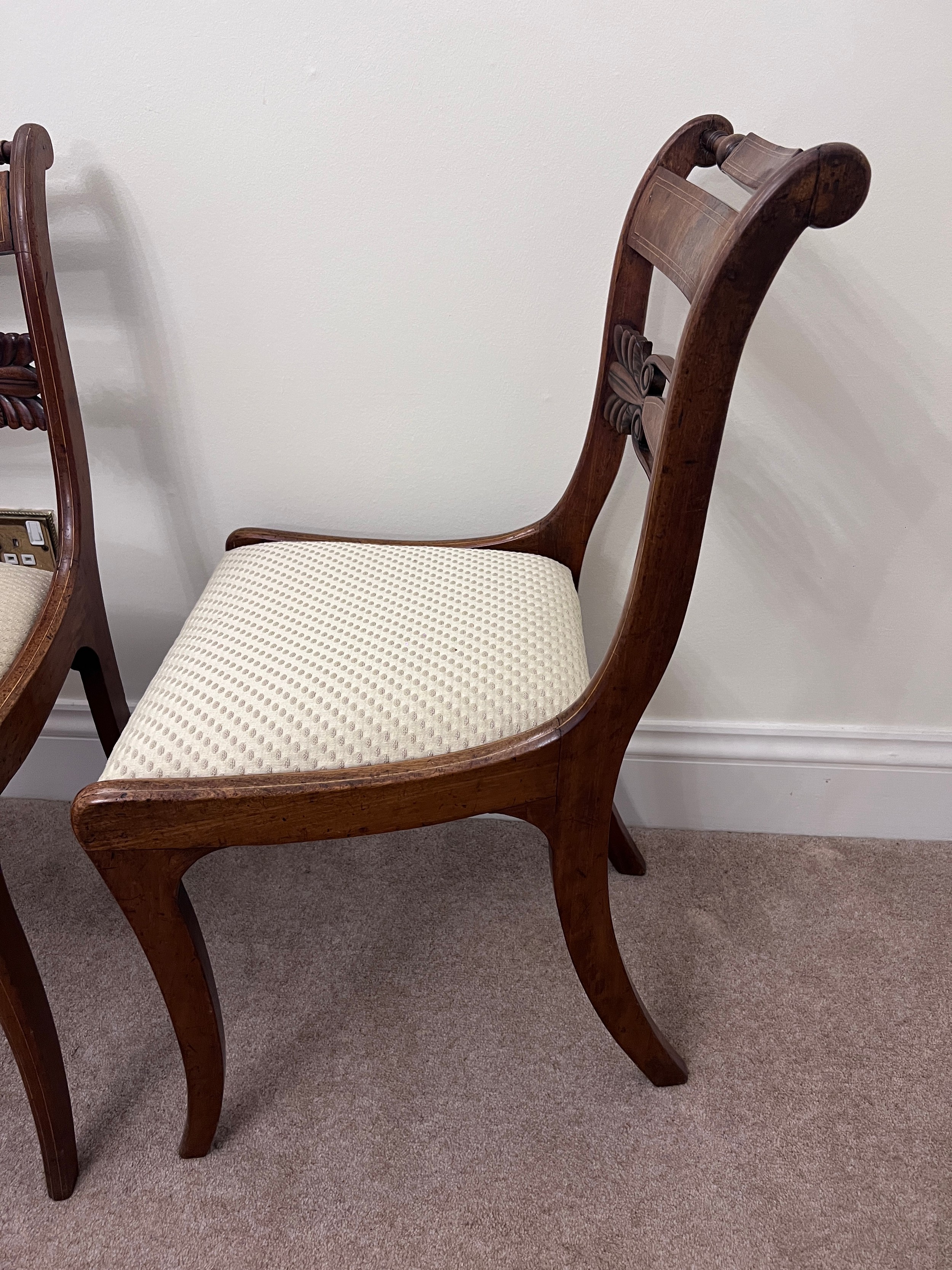 A pair of regency mahogany sabre legged dining chairs. - Image 4 of 6