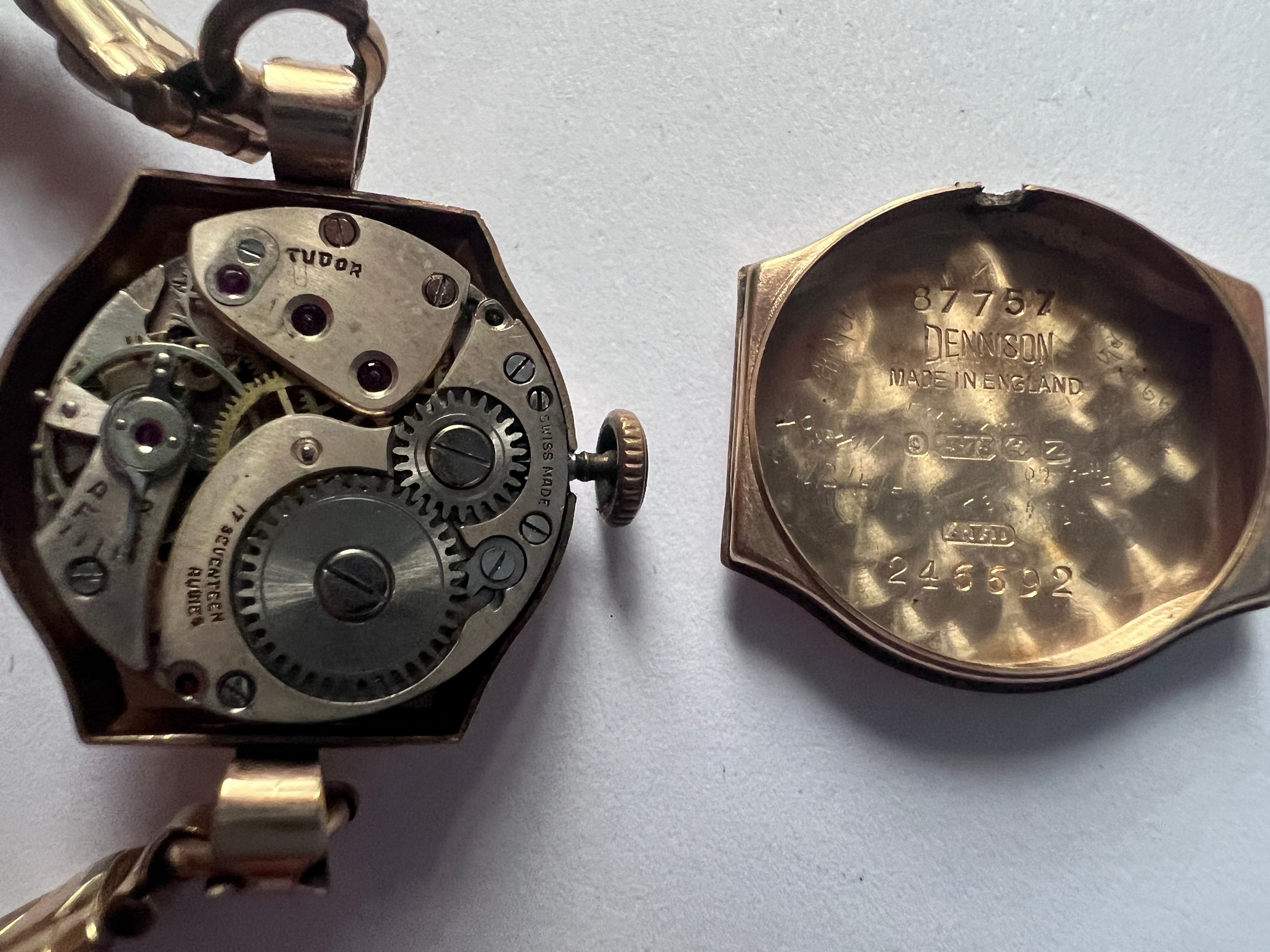 A vintage Tudor 9ct gold ladies wristwatch with subsidiary seconds dial on expanding gold plated - Image 4 of 6