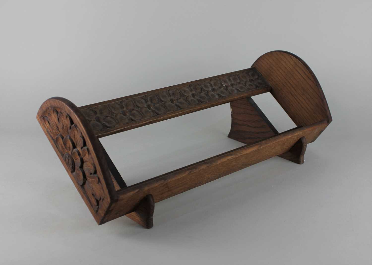 A carved oak table top book stand 41.5cm