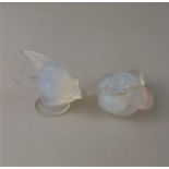 Two Sabino opalescent glass models of a fish 5cm, and a bird 3.5cm