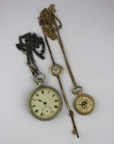 A Mappin 9ct gold circular cased ladies wristwatch, the signed silvered dial with gilt Arabic and