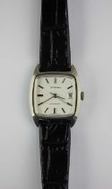 A lady's Juvenia Swiss watch automatic c1990