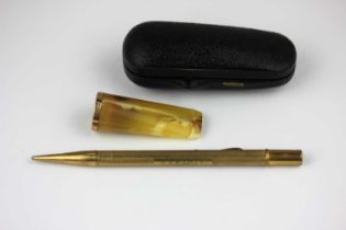 A 9ct gold propelling pencil, engine turned and presentation engraved, together with a cased cigar