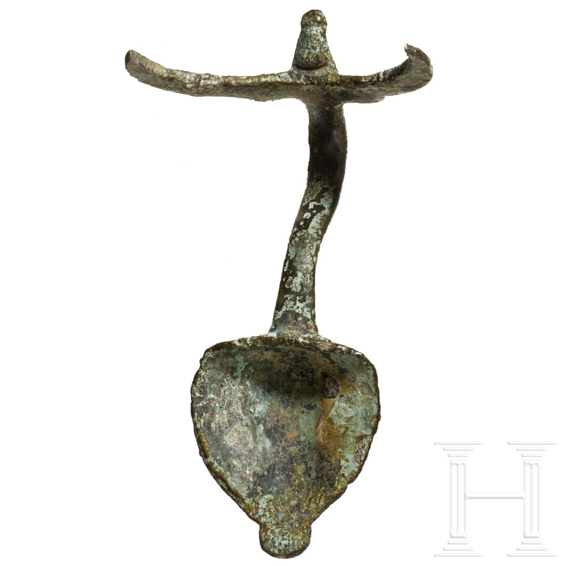 Bronzene Henkelattasche einer Kanne, römisch, 2. - 3. Jhdt. - Bild 3 aus 4