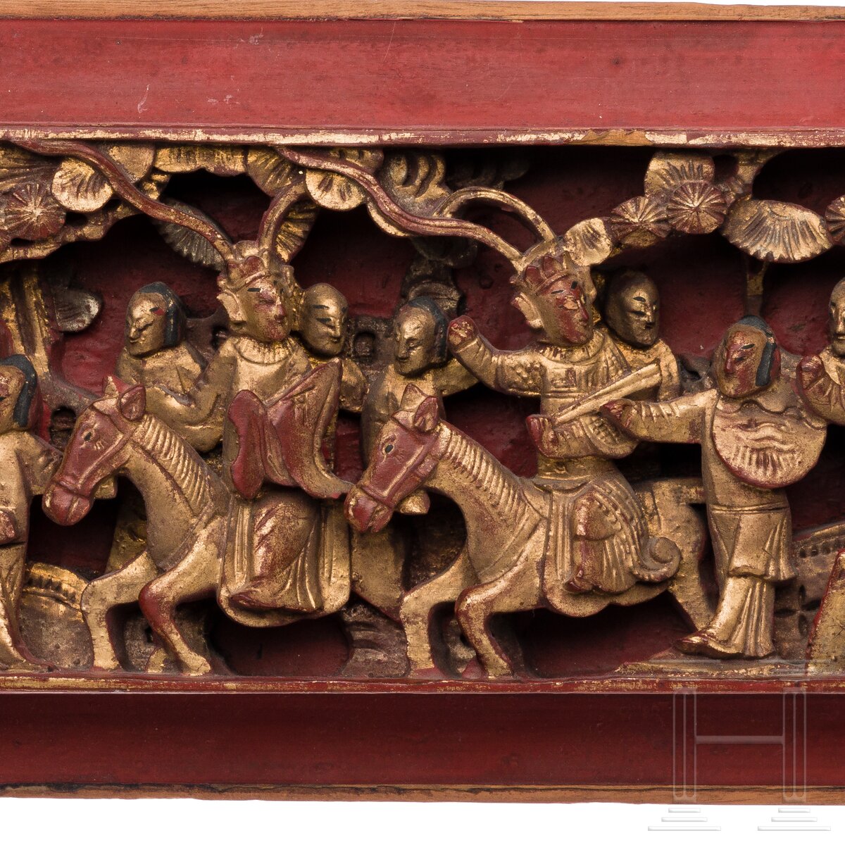 Figural geschnitztes Wandpanel, wohl späte Qing-Dynastie (1901 - 1911) oder Republik von China (1912 - Image 3 of 3