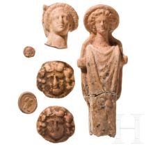 Sechs Terrakotten, darunter eine jugendliche Herme, griechisch, 4. - 1. Jhdt. v. Chr.