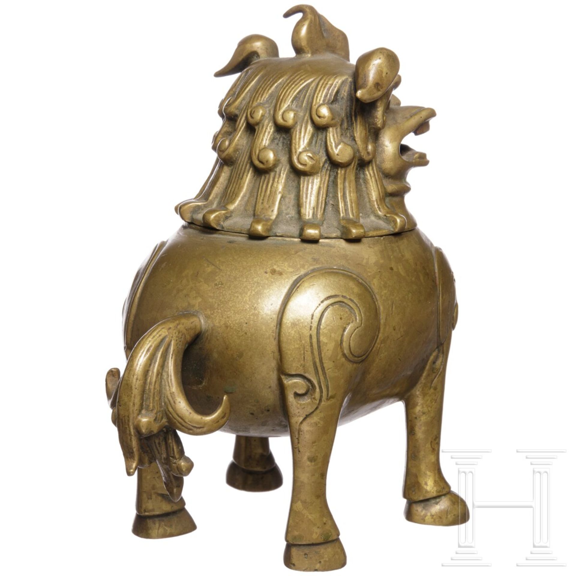 Bronzegefäß in Form eines Fo-Hundes, China, 1. Hälfte 20. Jhdt.  - Bild 2 aus 6