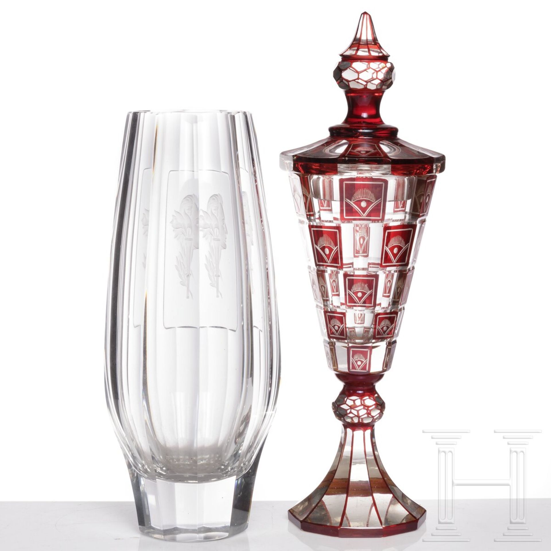 Vase und Deckelpokal, Böhmen, um 1930 - Bild 2 aus 3