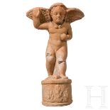Terrakotta eines schreitenden Eros, hellenistisch, 2. - 1. Jhdt. v. Chr.