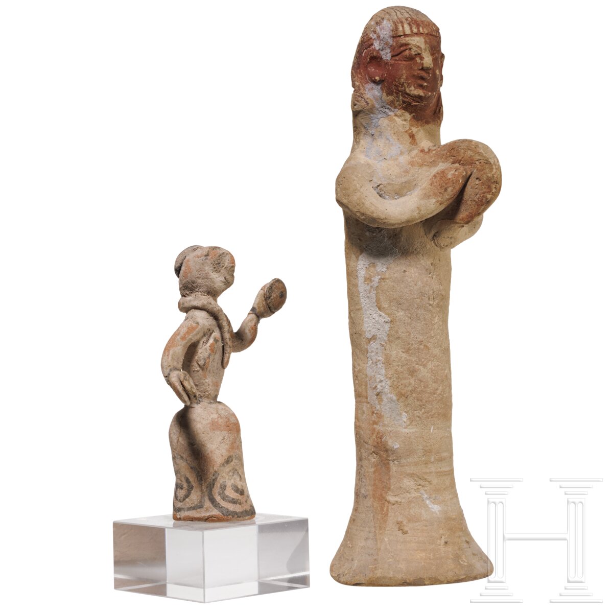 Zypriotische Statuette einer Frau mit Tympanon und böotische Statuette einer Frau mit Schlange und C - Image 2 of 5