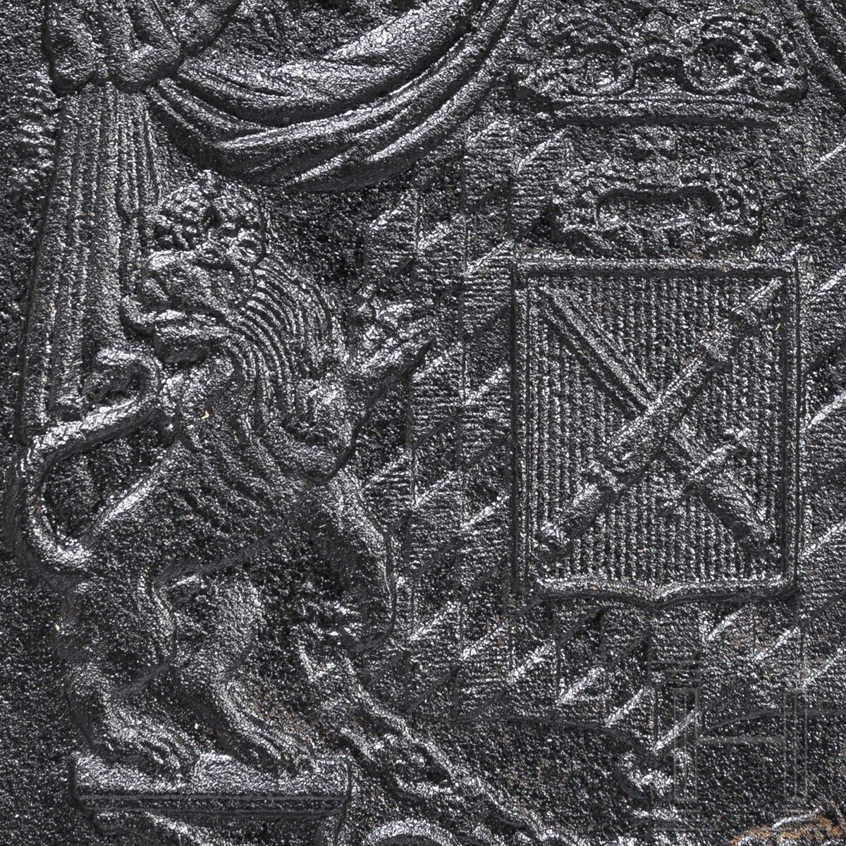 Große gusseiserne Kaminplatte mit Wappen des Königreichs Bayern, datiert 1833 - Image 3 of 3