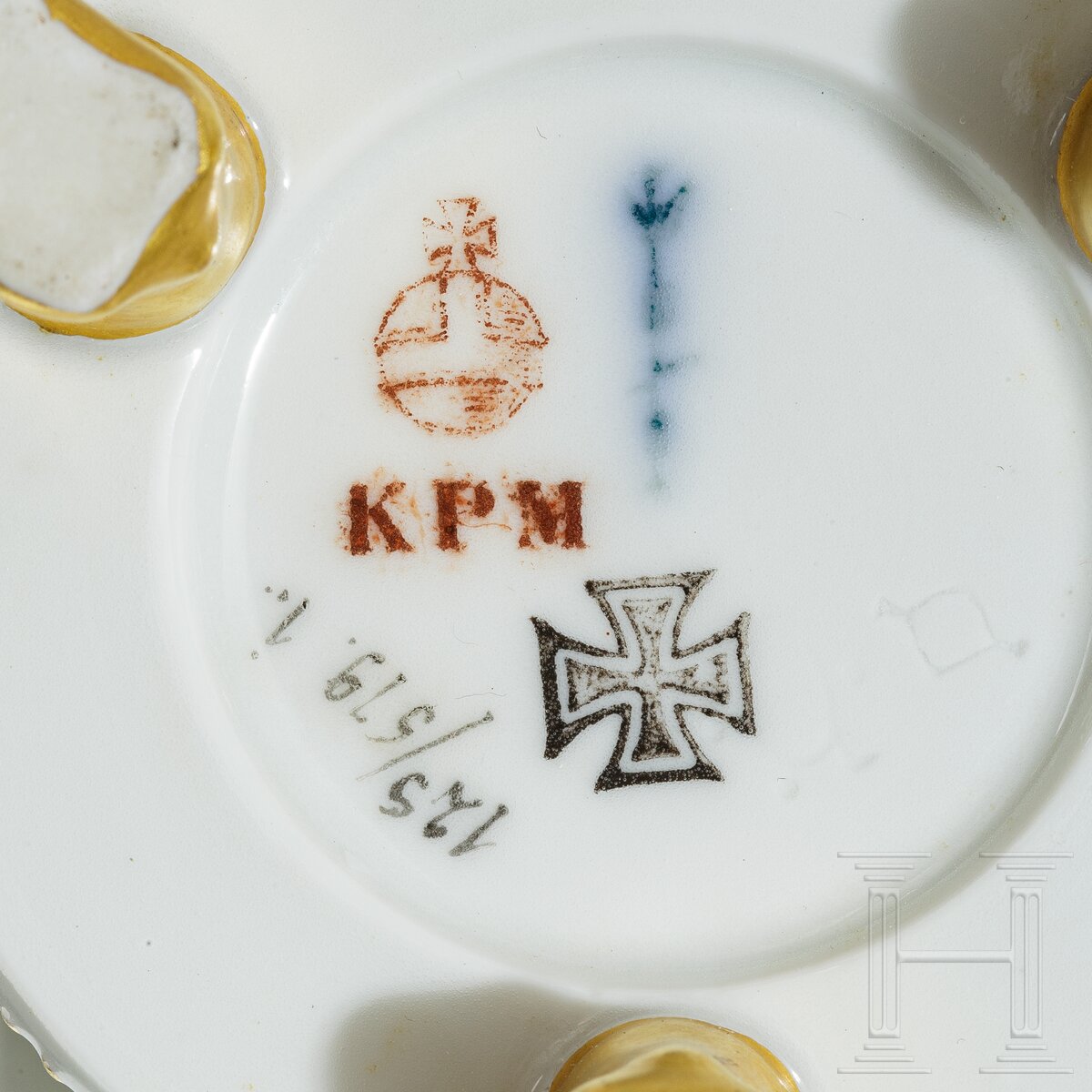 KPM-Porzellantasse mit Eisernem Kreuz, 1914 - 1918 - Image 5 of 5