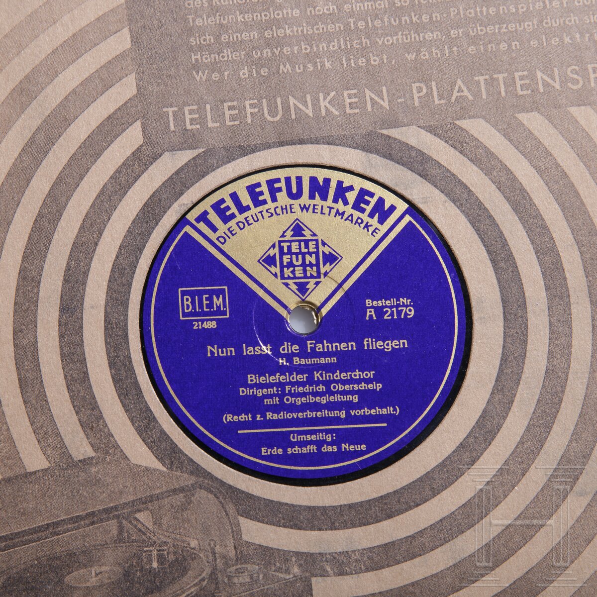 30 Schallplatten mit Schutzhüllen, dabei "Nun lasst die Fahnen fliegen", "Fallschirmjägerlied", "Dur - Image 8 of 8