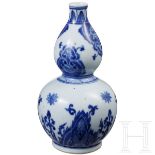 Blau-weiße Doppelkürbisvase, China, wahrscheinlich Kangxi-Periode (Anfang 18. Jhdt.)