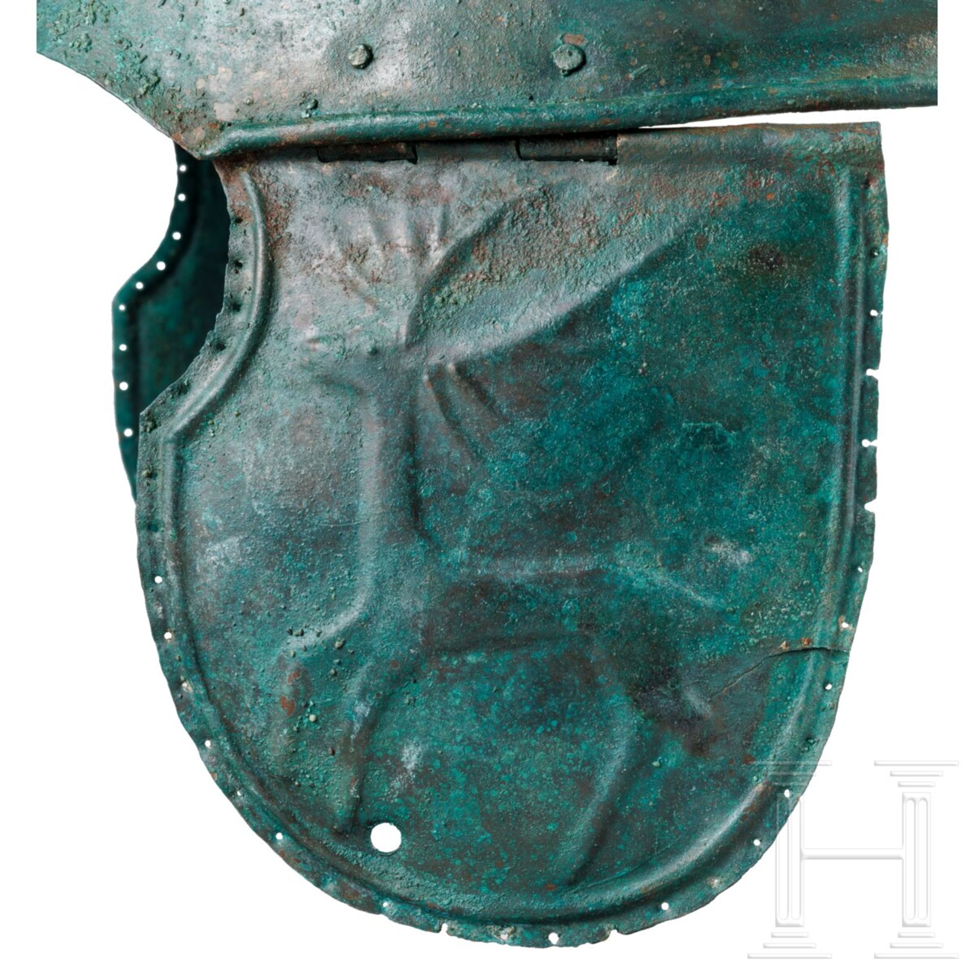 Bronzehelm mit Widderhorndekor, Schwarzmeerraum, 4. Jhdt. v. Chr. - Image 7 of 11