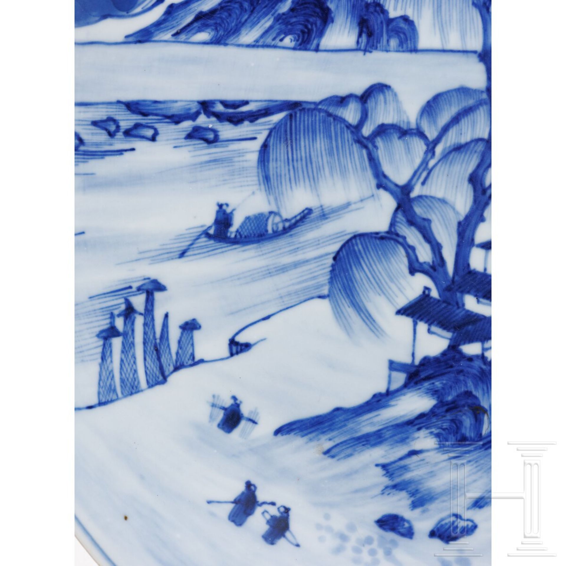Große blaue-weiße Schale mit Seen- und Berglandschaft, China, wohl 19./20. Jhdt. - Bild 5 aus 19