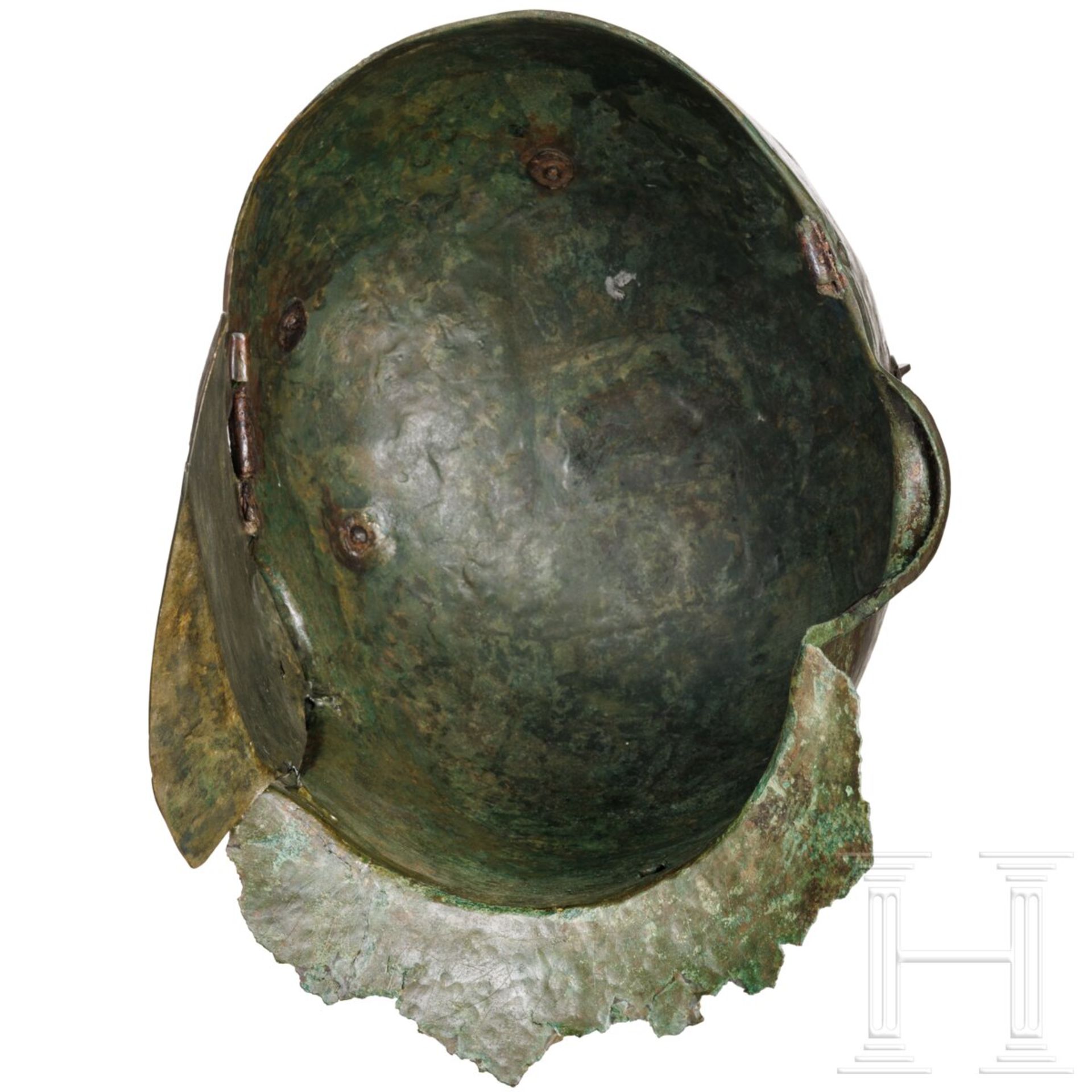 Römischer Bronzehelm vom Typ Niederbieber, 3. Jhdt. n. Chr. - Image 9 of 10