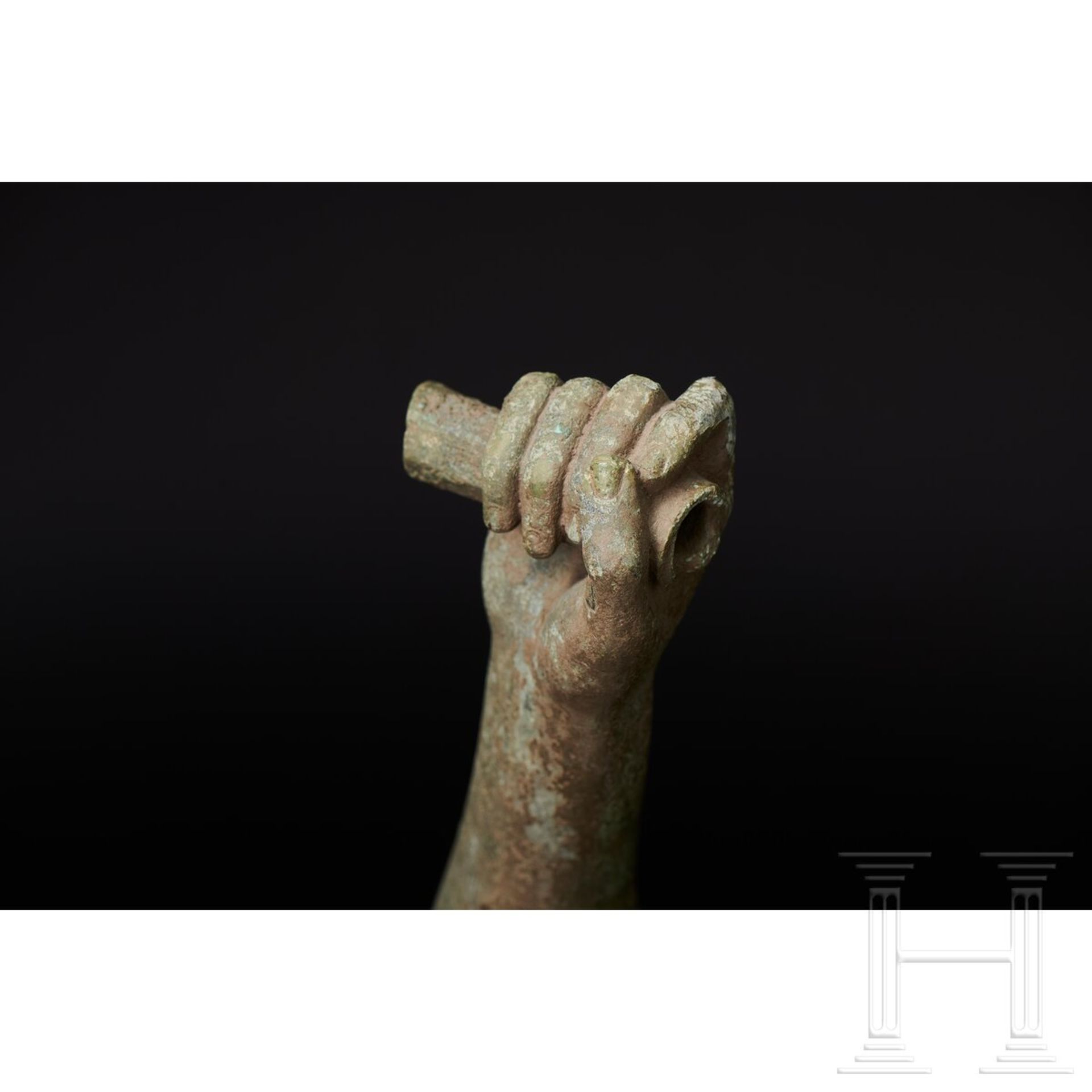 Bronzearmfragment und Keule auf Sockel, römisch, 1. - 2. Jhdt. - Image 5 of 10