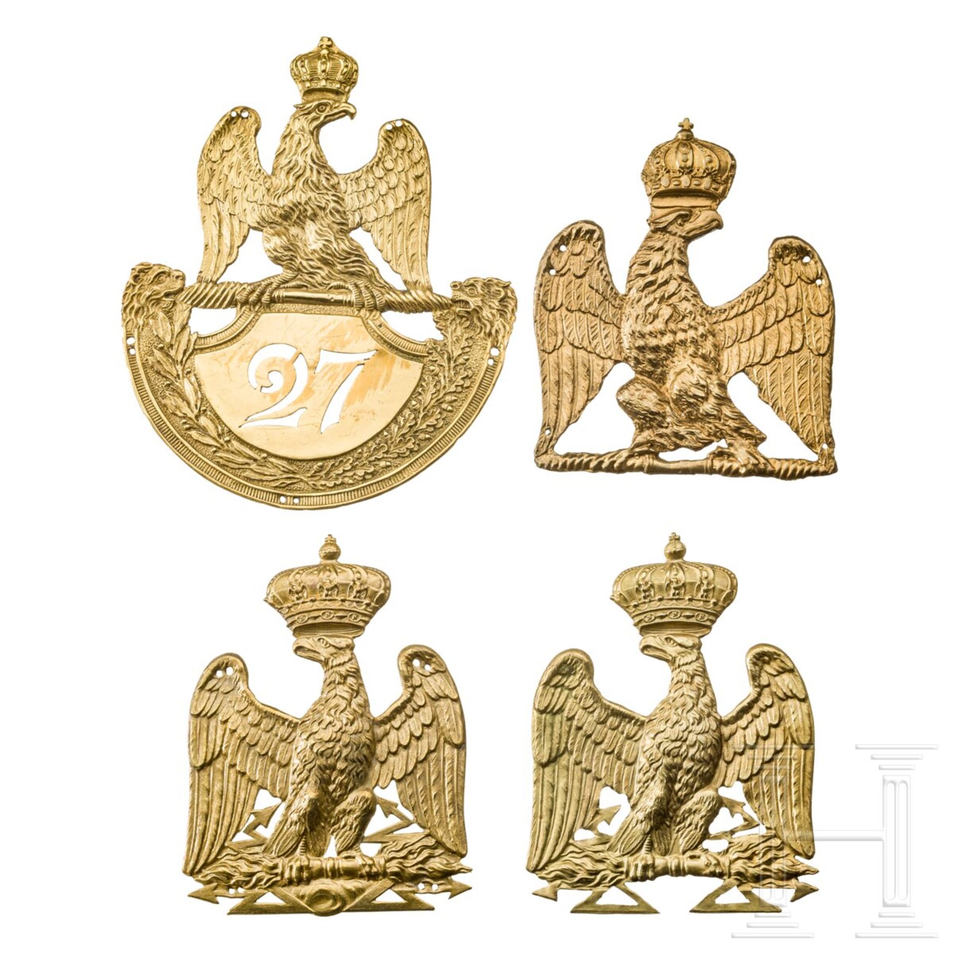 Vier Embleme mit kaiserlichem Adler