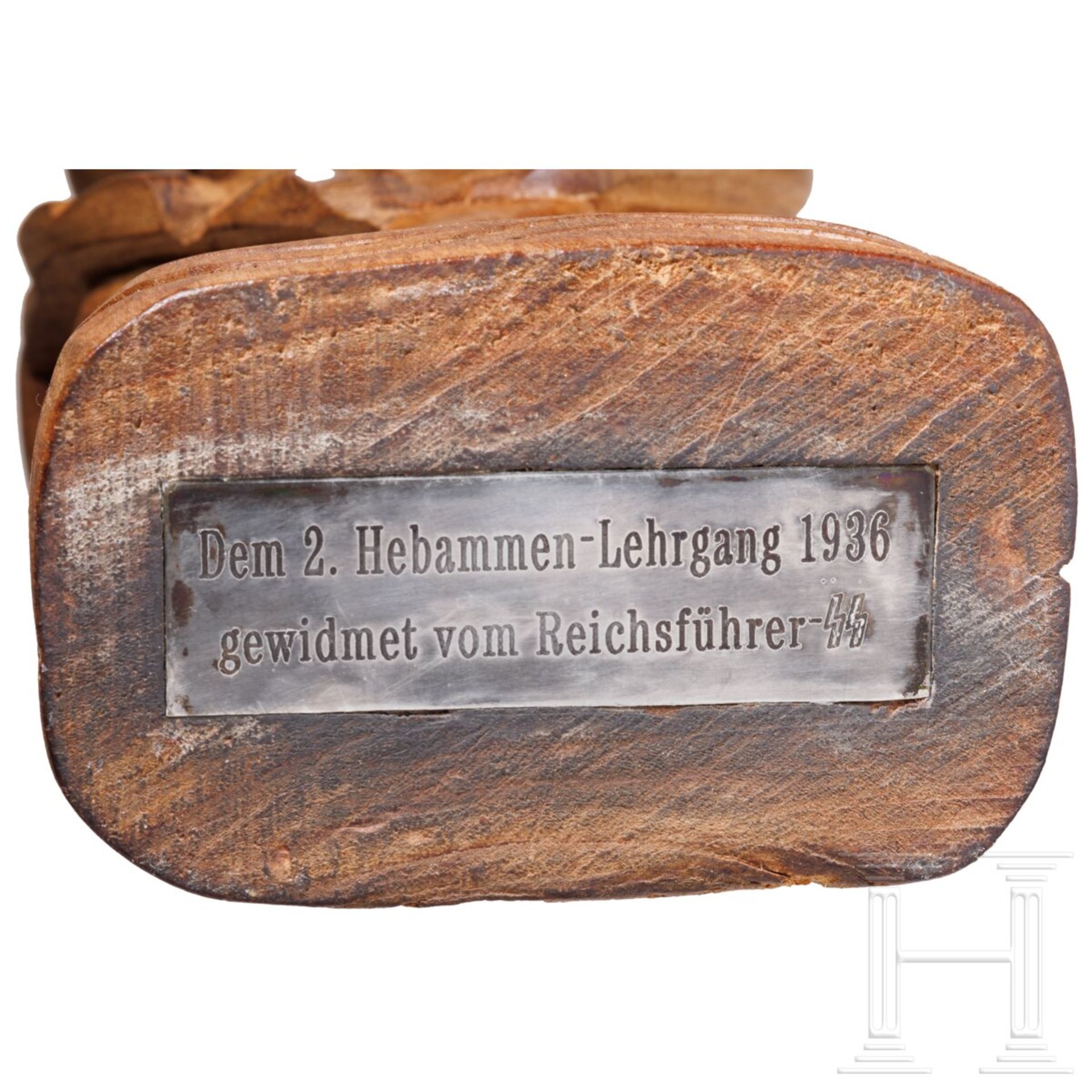 Geschenk des Reichsführers-SS für einen Hebammenlehrgang auf der Führerschule der Deutschen Ärztesch - Image 5 of 6