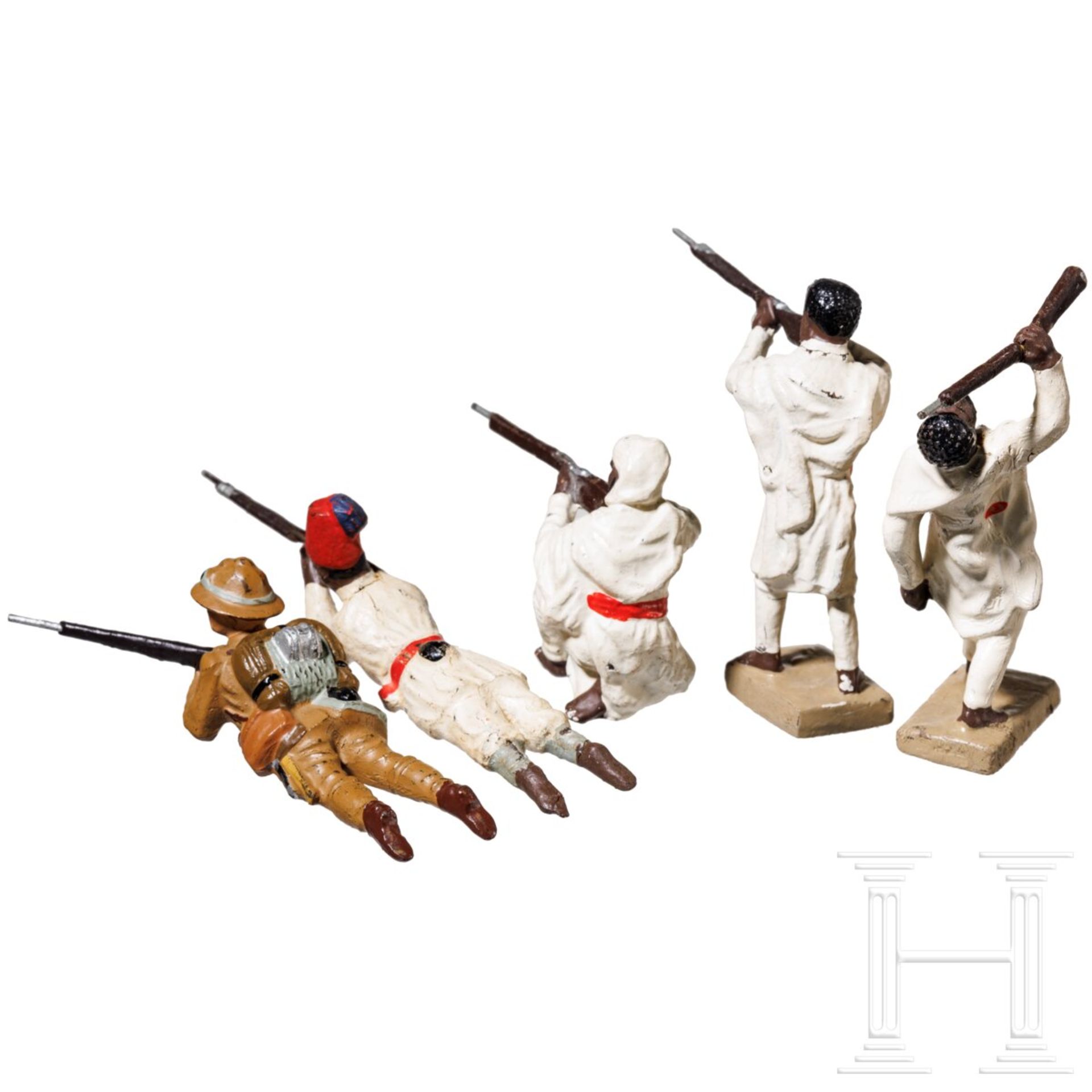 Fünf kämpfende Lineol Abessinier, Askari und Italiener sowie Elastolin Palme - Image 3 of 7