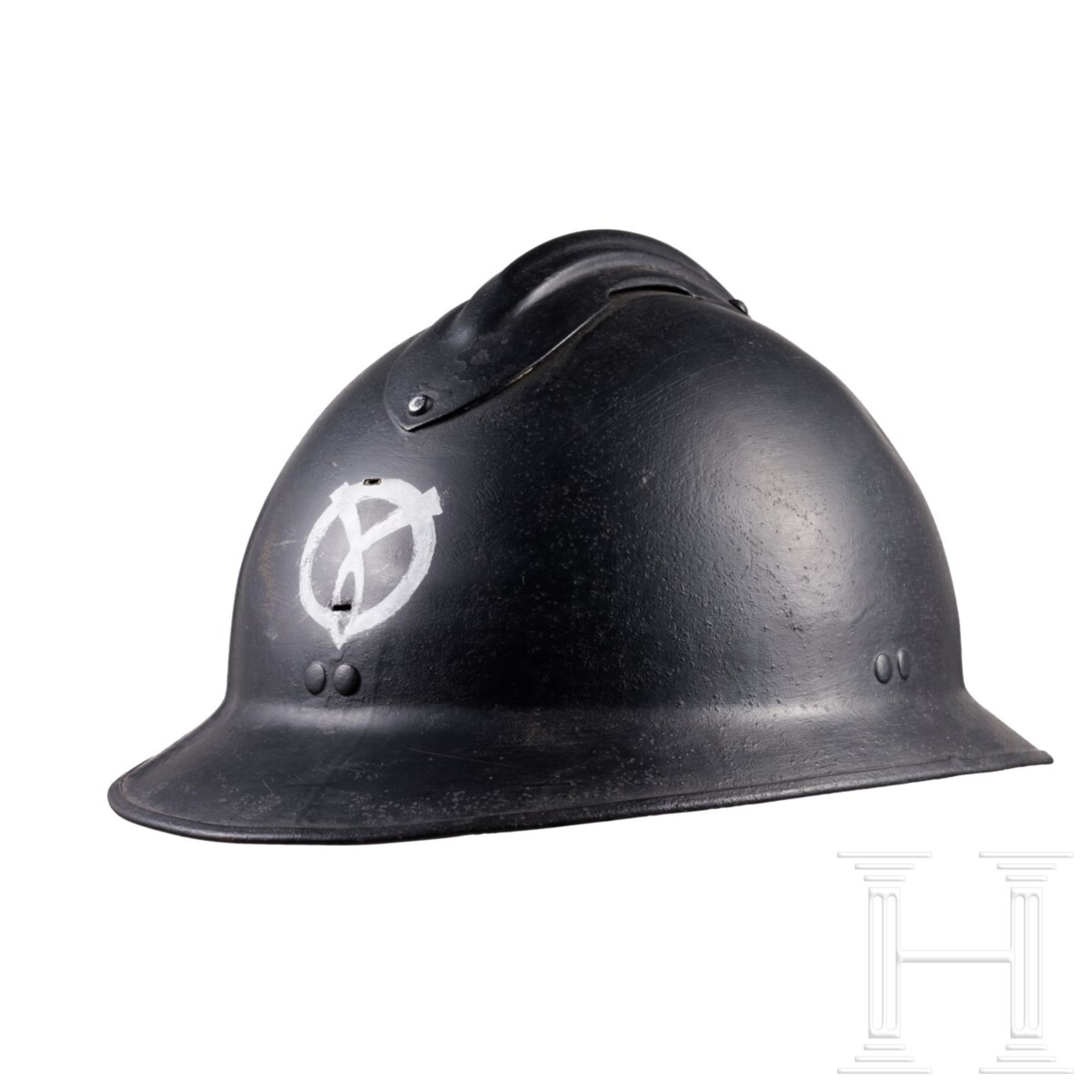 Stahlhelm M 26 Adrian mit Vichy-Emblem, 1940 - 1944