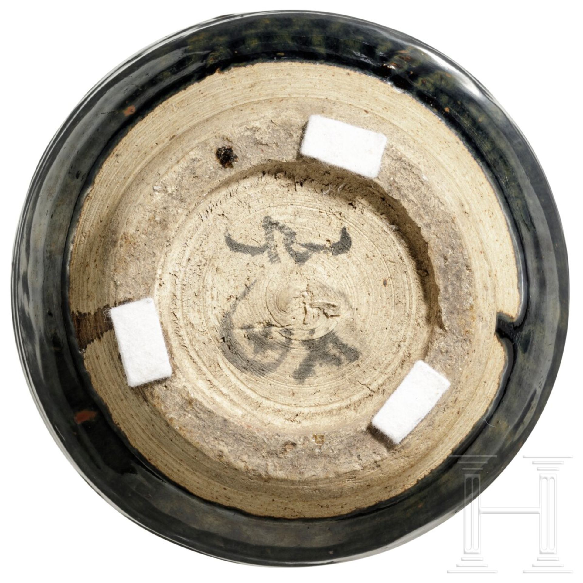 Schwarz-braun glasierte "Henan"-Weinflasche, China, wohl Song-/Yuan-Dynastie - Bild 4 aus 5