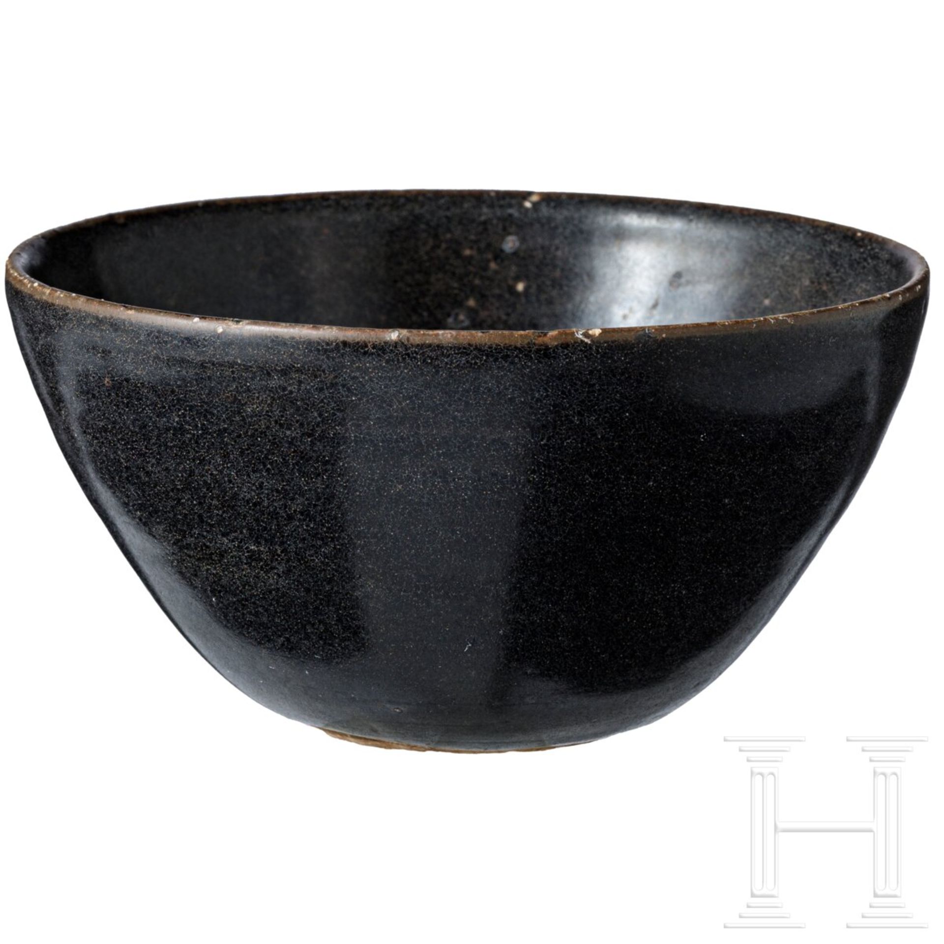 Jizhou-Teeschale, schwarz glasiert, wohl südliche Song-Dynastie (12. - 13. Jhdt.) - Image 4 of 17