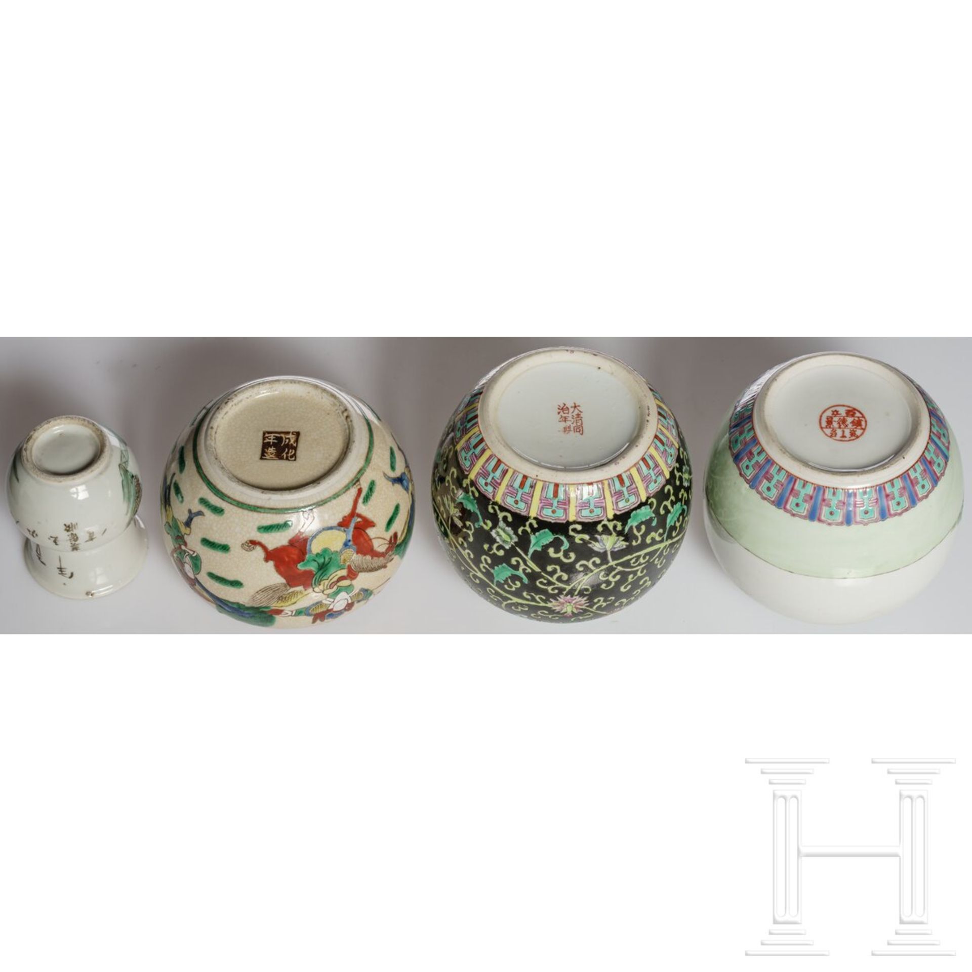 Drei Chinesische Gefäße und eine kleine Vase, 1940-1980 - Bild 3 aus 6