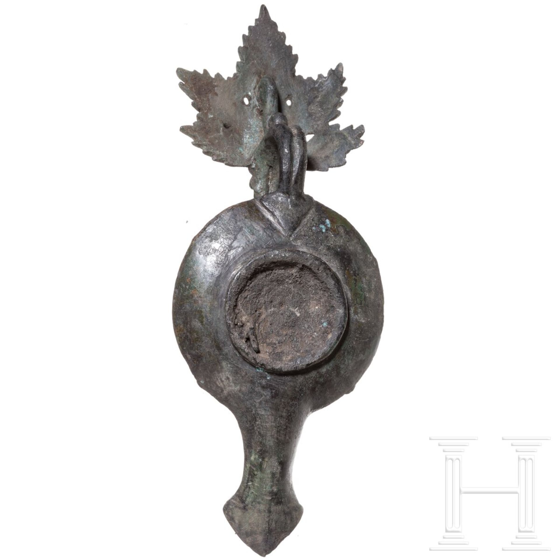 Öllampe aus Bronze, römisch, 1. Jhdt. n. Chr. - Bild 3 aus 5