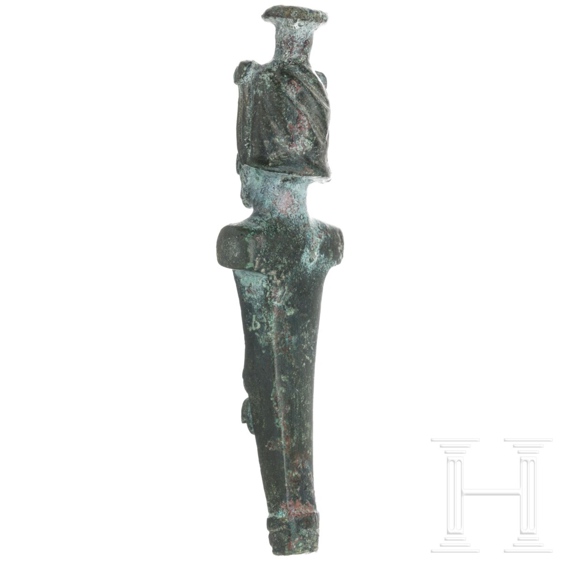Bronzene Miniaturherme mit Serapiskopf, römisch, 2. - 3. Jhdt. - Image 2 of 3