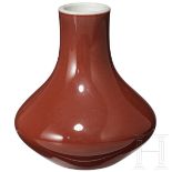Kupferrot glasierte Vase mit Qianlong-Marke