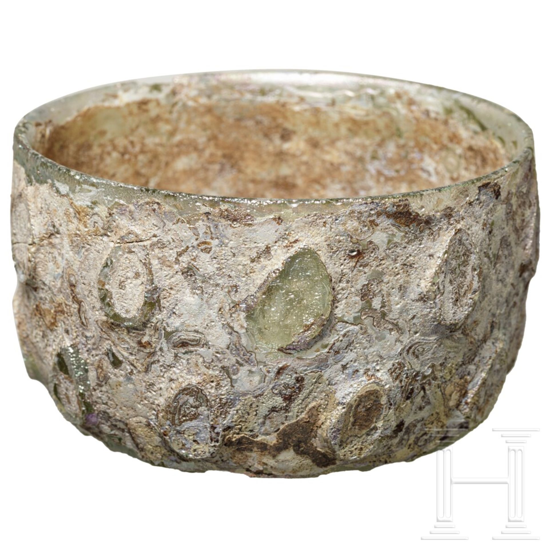 Noppenglasbecher, sasanidisch, 5. - 7. Jhdt. n. Chr. - Bild 2 aus 5