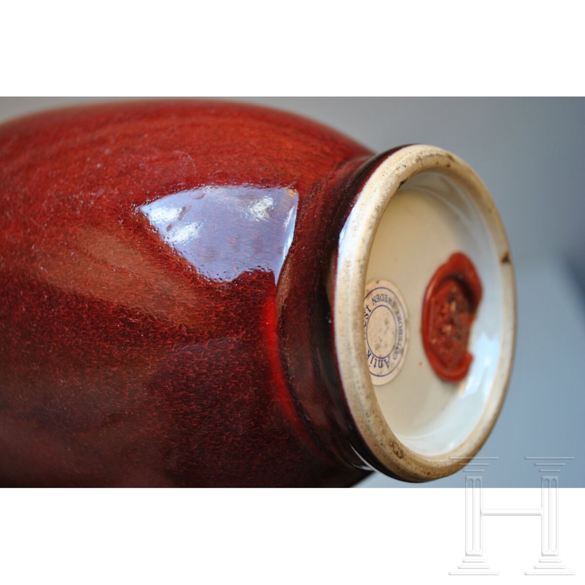 Kupferrot glasierte Vase, China, 19./20. Jhdt.  - Bild 13 aus 14