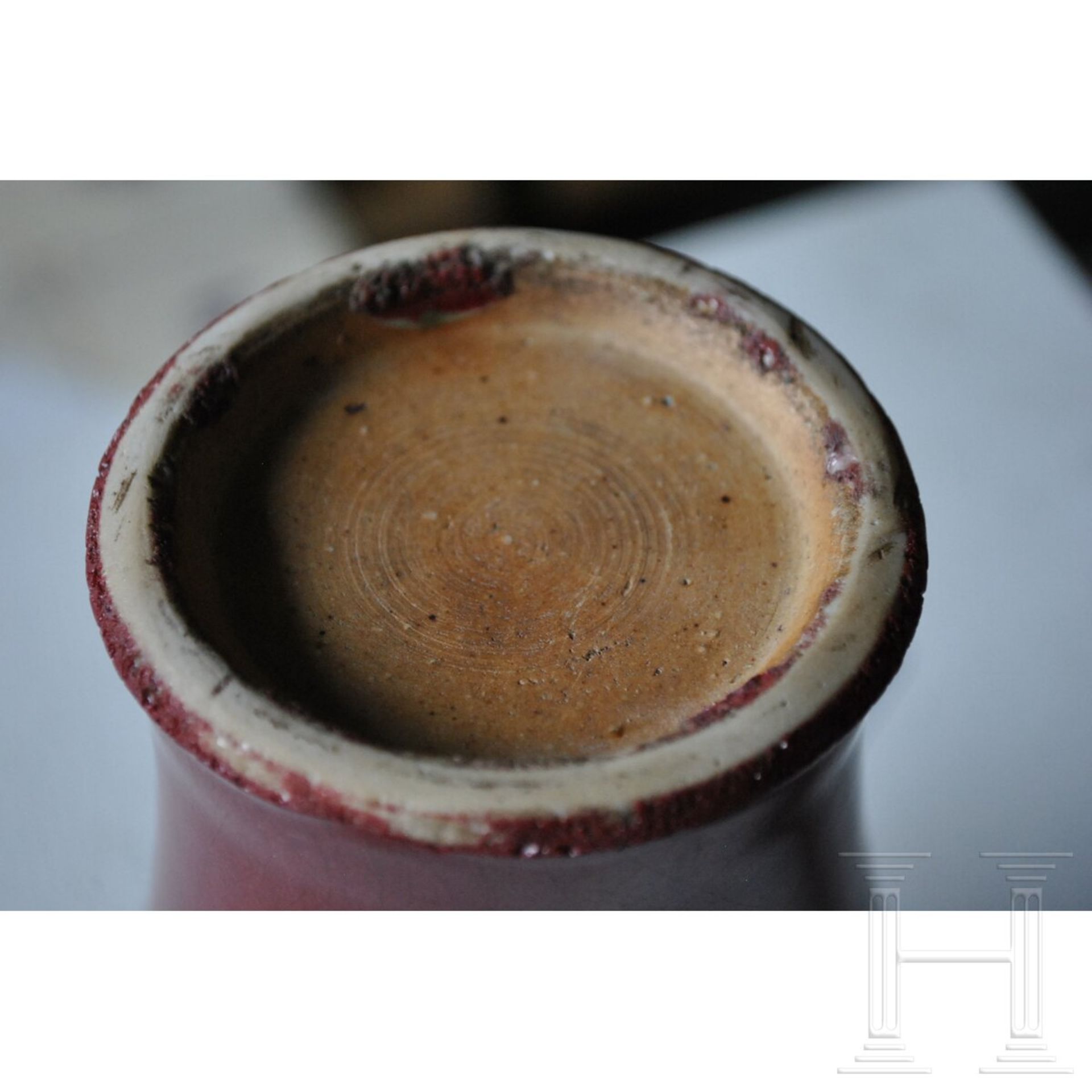 Sang-de-boef-glasierte Meiping-Vase, China, 18. Jhdt. - Image 10 of 13