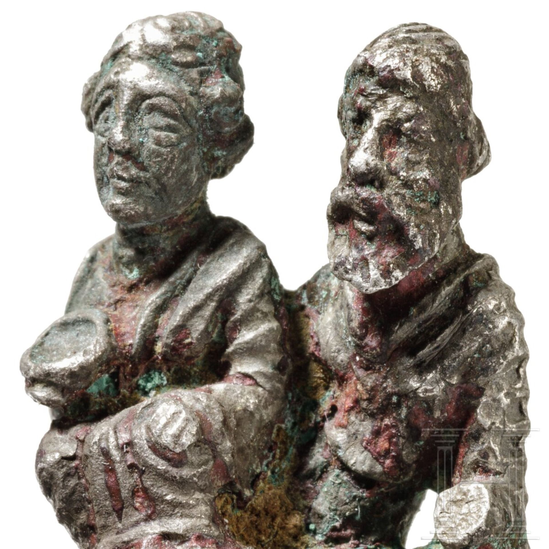 Nadelkopf mit Paar, spätparthisch, 250 - 300 n. Chr. - Image 5 of 5