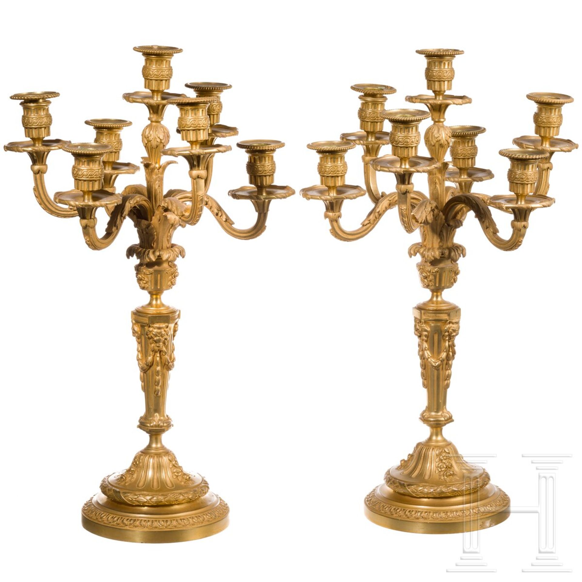 Ein Paar klassizistische Kerzenleuchter im Stil Louis XVI., Frankreich, 19. Jhdt.