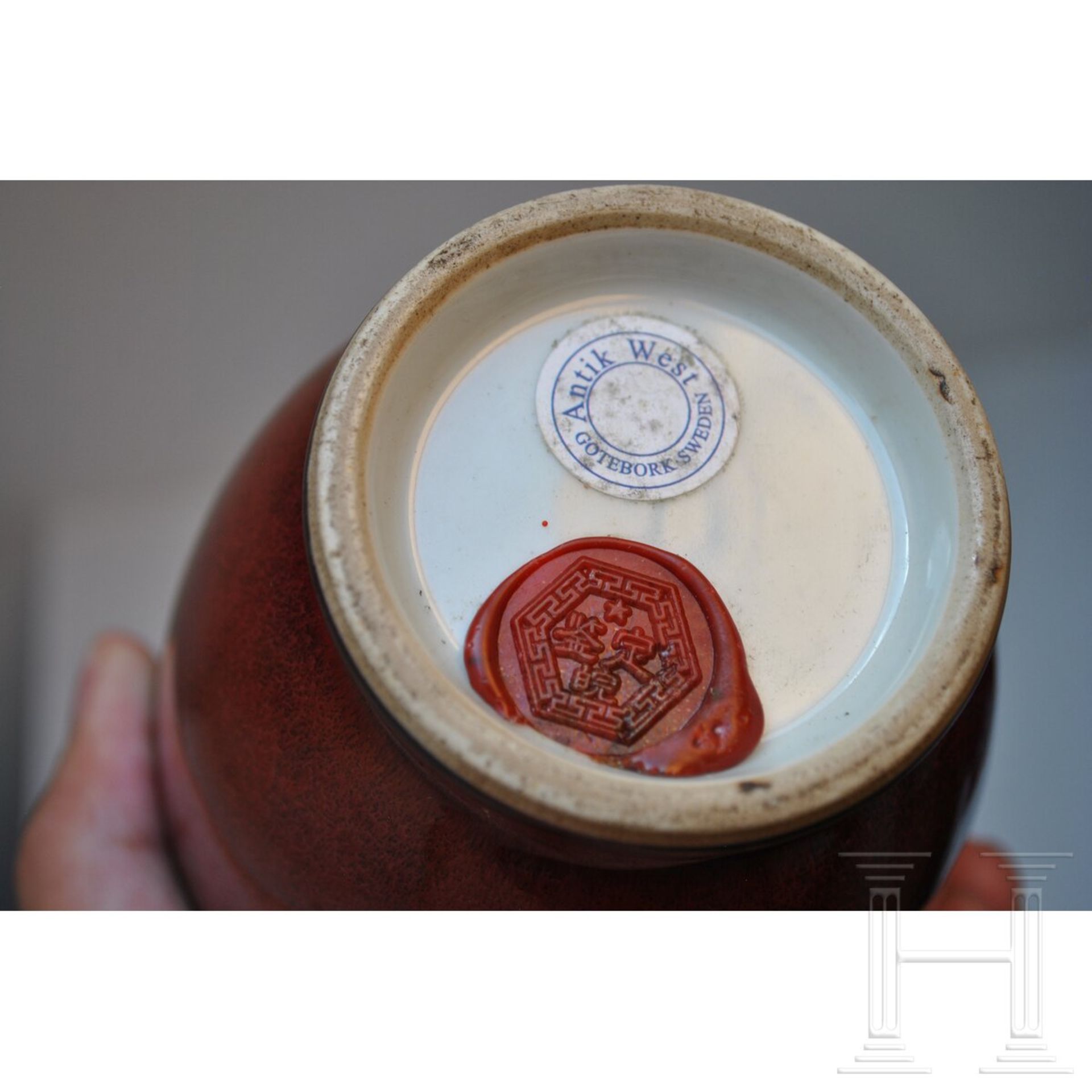 Kupferrot glasierte Vase, China, 19./20. Jhdt.  - Bild 6 aus 14