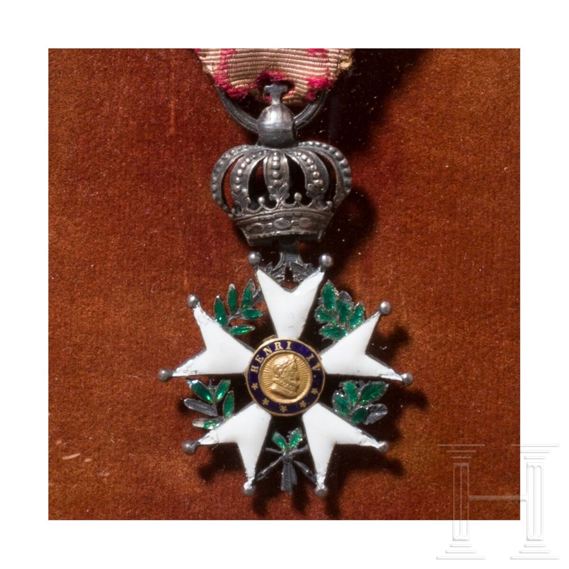 Ritterkreuz der Ehrenlegion und St.-Helena-Medaille sowie zwei Miniaturen, 19. Jhdt. - Image 5 of 5