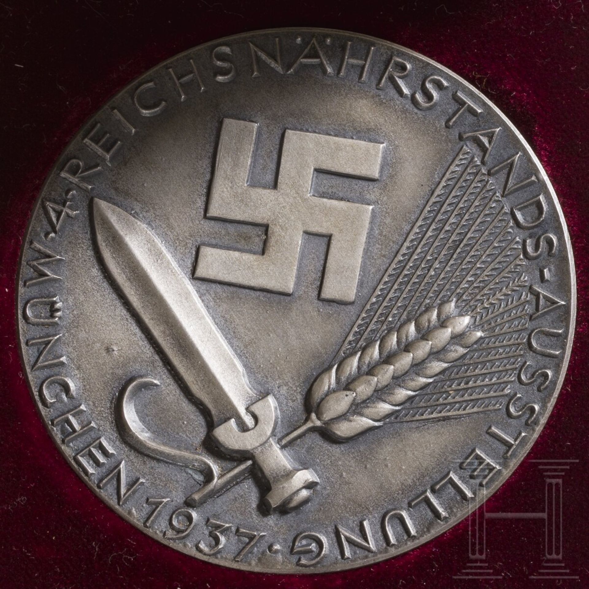 Plakette für Ehrengäste der Reichsnährstandausstellung in München 1937 - Image 4 of 4