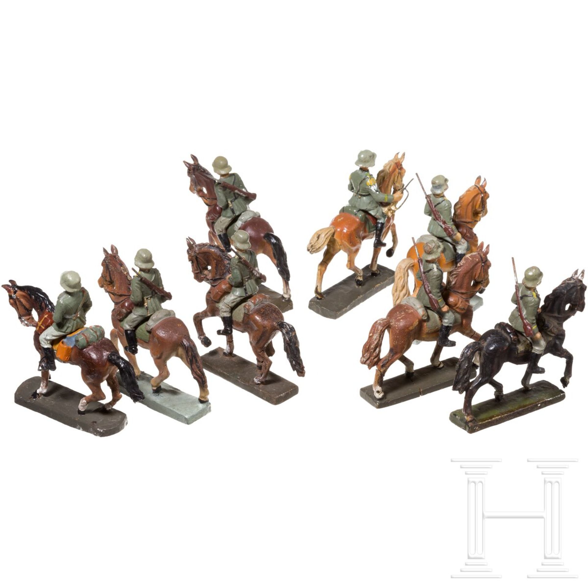 Acht Elastolin und Lineol Soldaten zu Pferd mit Musikmeister - Bild 2 aus 4