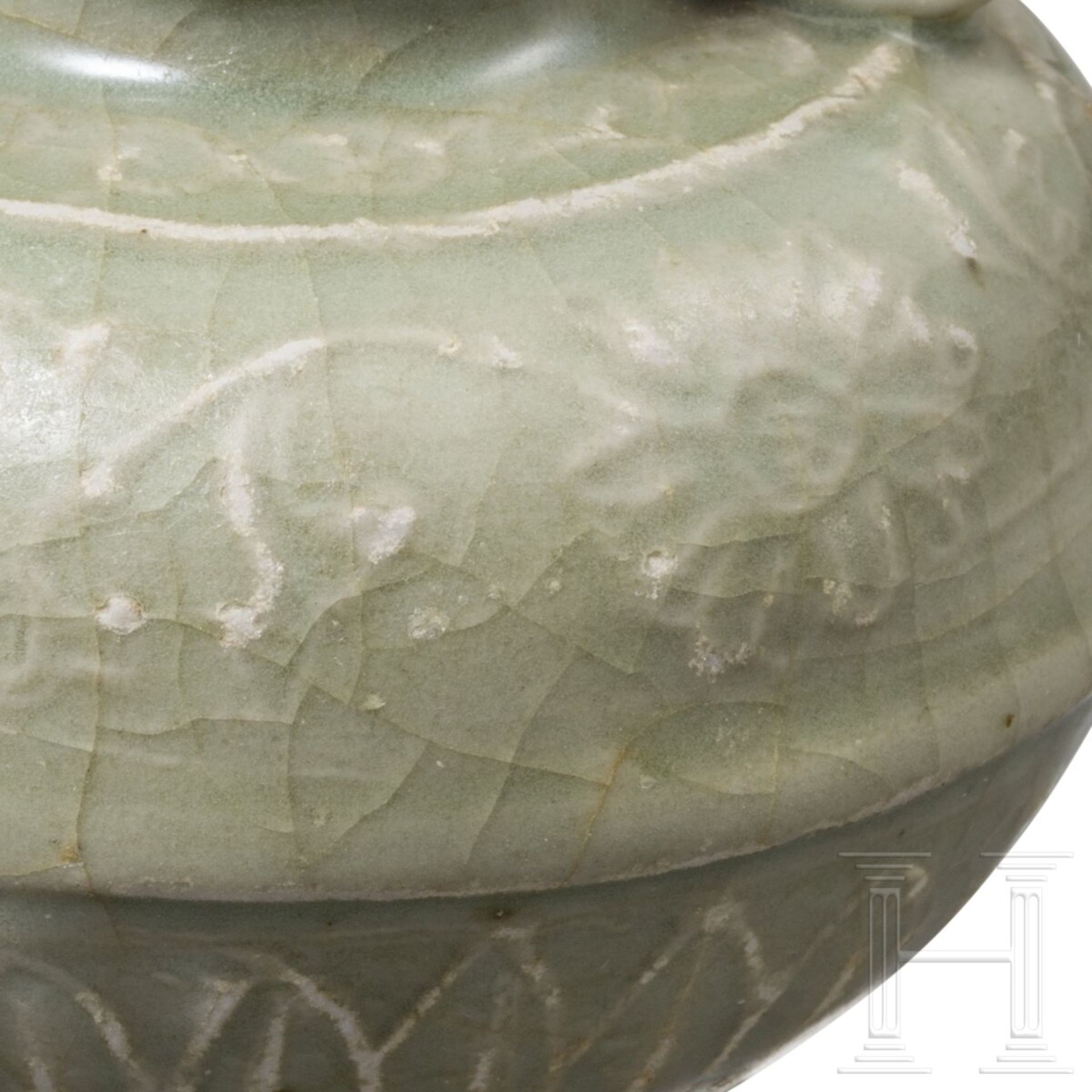 Kleines Longquan-Seladon-Väschen, China, wohl Ming-Dynastie - Image 6 of 6