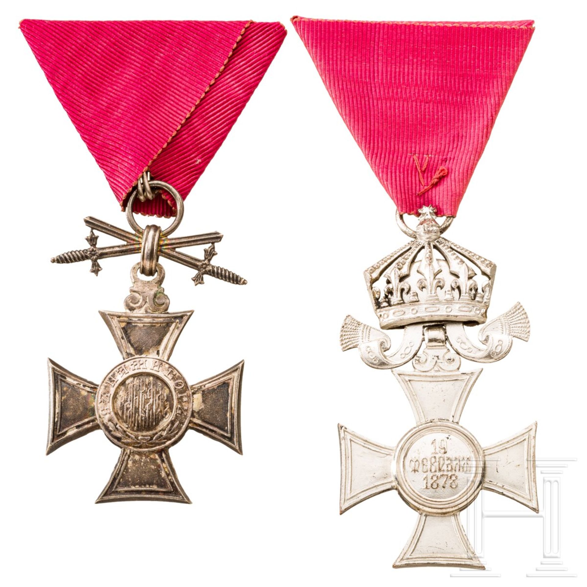Zwei St.-Alexander-Orden 6. Klasse mit Krone bzw. Schwertern am Ring