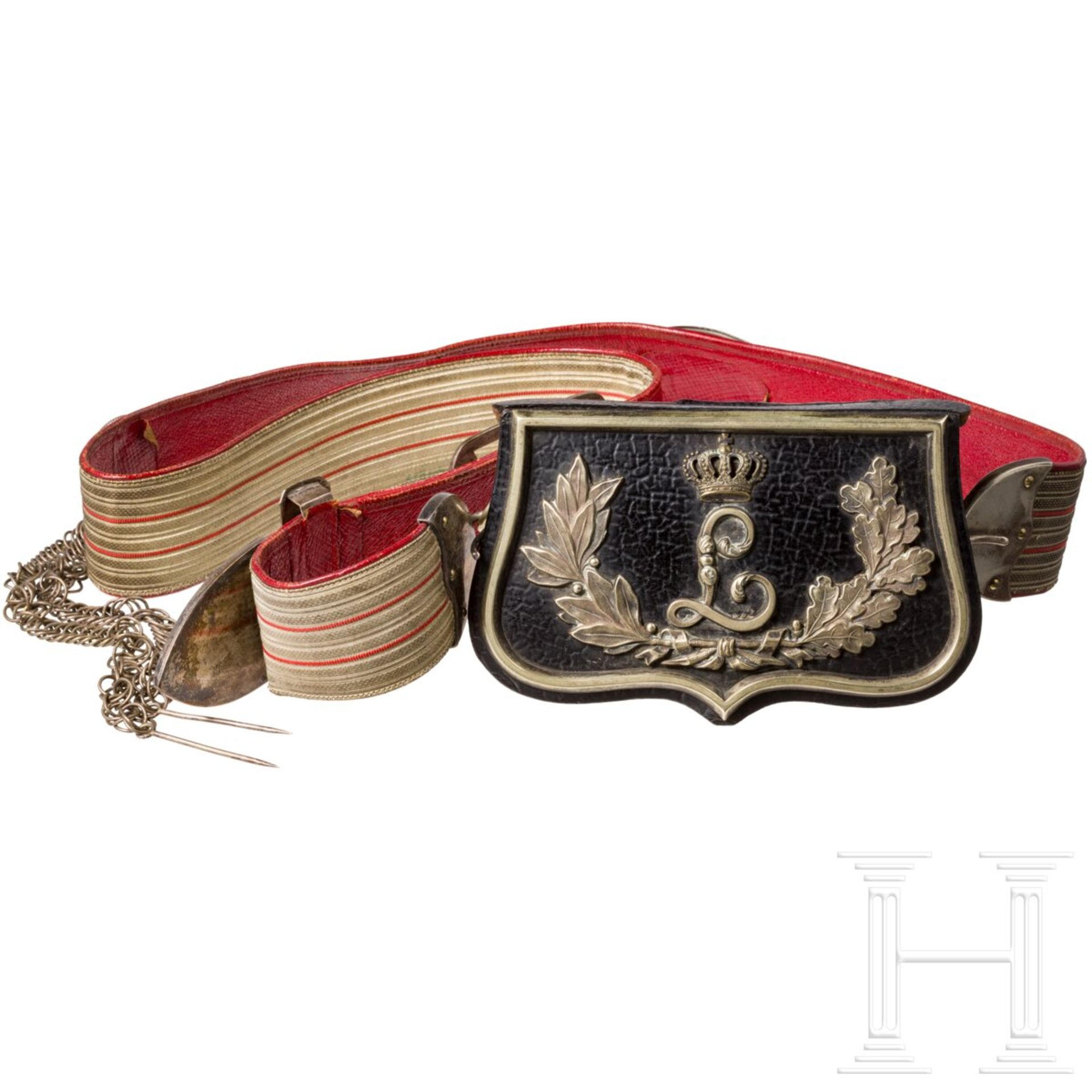 Kartusche und Bandelier für Offiziere der hessischen Dragoner-Regimenter Nr. 23 und 24, um 1900