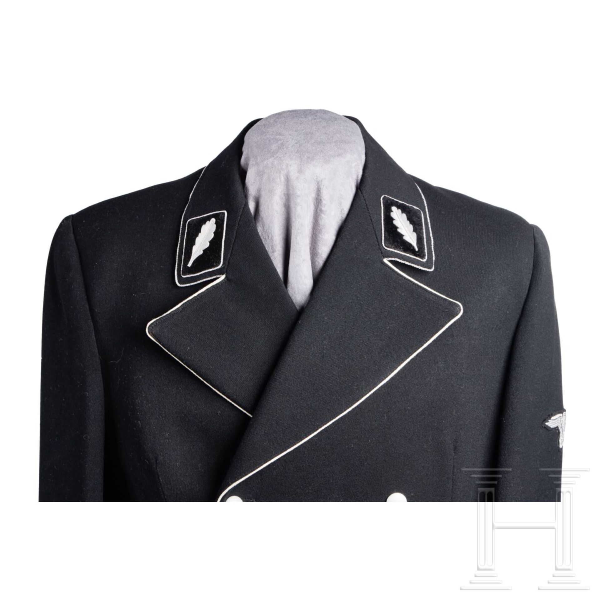 An Evening Dress Uniform for a Standartenführer - Bild 3 aus 9