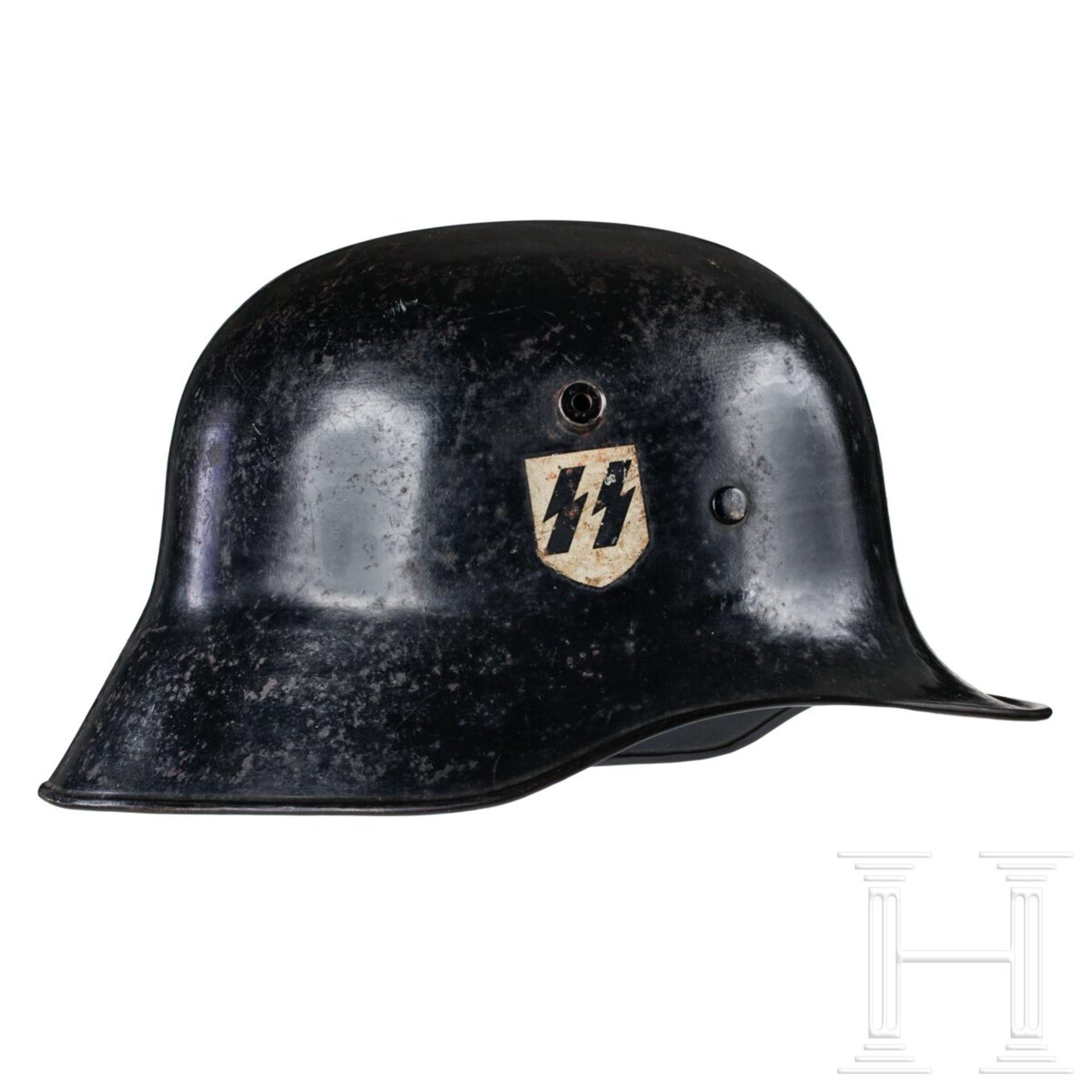 An M16 Allgemeine SS Steel Helmet, Double Decal - Image 3 of 9