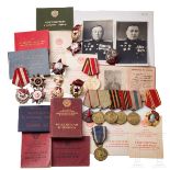 Nachlass von Major P. F. Dolgopolov (1906 - 1983) - sechs Orden, zwölf Auszeichnungen, Ordensbuch, V